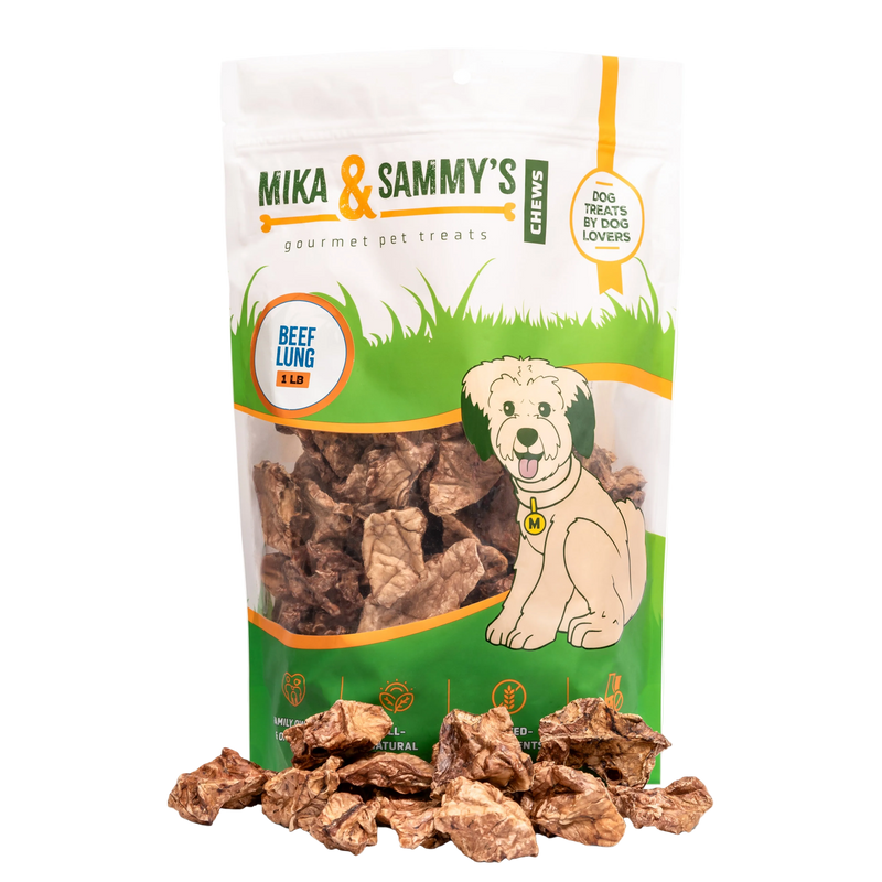 Front view of USA Beef Lung Chunks showcasing chunky beef lung treats in a branded pouch with loose treats in front